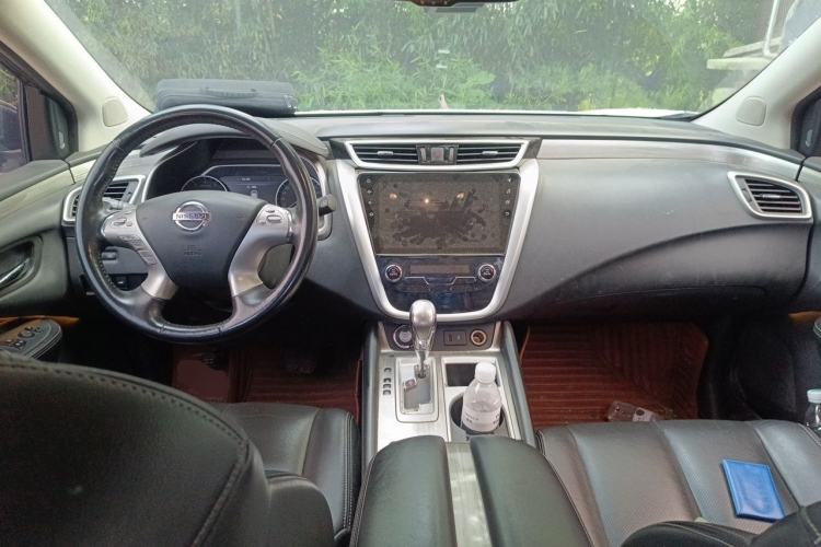 Used Nissan Murano 2021 2.5L XL Two-Wheel Drive Smart Connect Luxury Edition Center Console