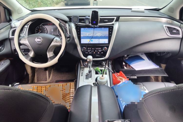Used Nissan Murano 2021 2.5L XL Two-Wheel Drive Smart Connect Luxury Edition Center Console