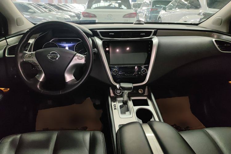 Used Nissan Murano 2021 2.5L XL Two-Wheel Drive Smart Connect Luxury Edition Center Console