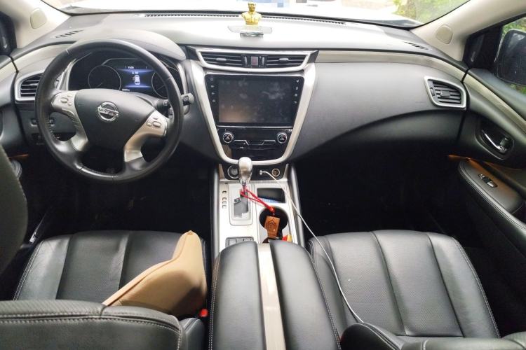 Used Nissan Murano 2021 2.5L XE Two-Wheel Drive Elite Edition Center Console