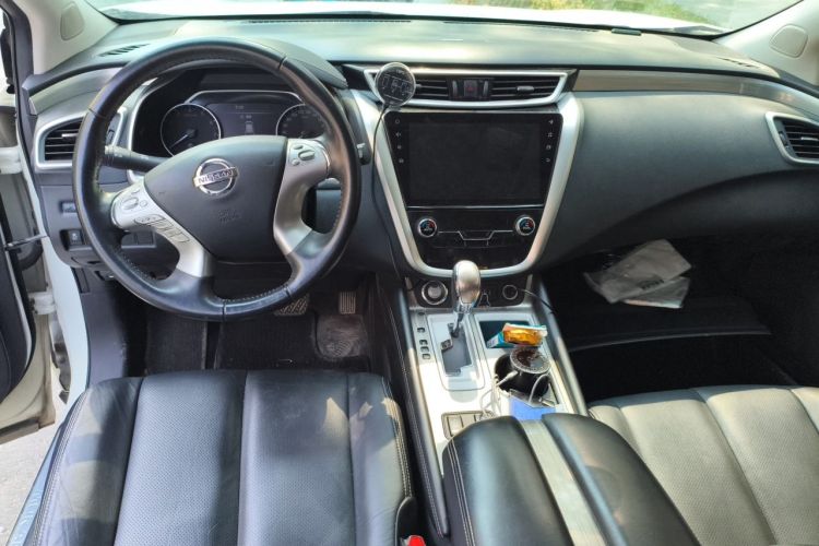 Used Nissan Murano 2021 2.5L XL Two-Wheel Drive Smart Connect Luxury Edition Center Console