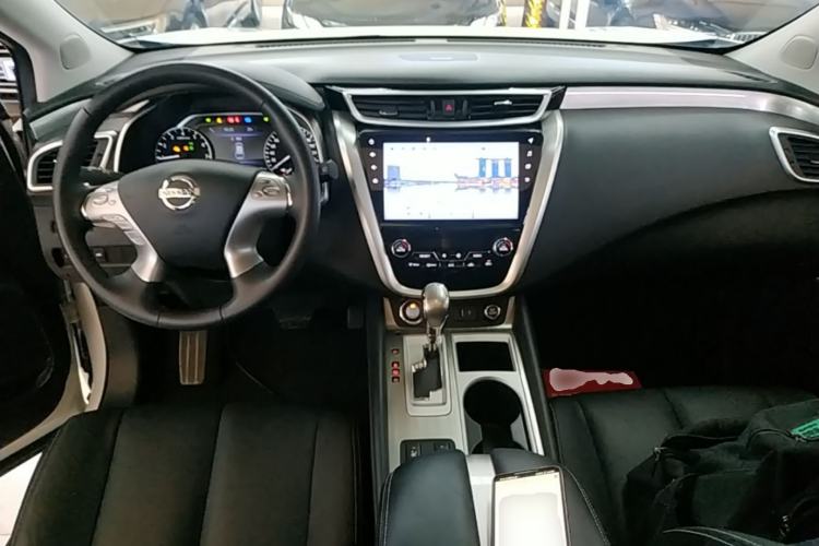 Used Nissan Murano 2021 2.5L XL Two-Wheel Drive Smart Connect Luxury Edition Center Console