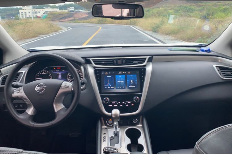 Used Nissan Murano 2021 2.5 S/C HEV XE Four-Wheel Drive Hybrid SmartConnect Prestige Edition Center Console