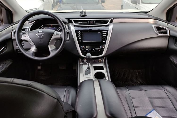 Used Nissan Murano 2021 2.5L XE Two-Wheel Drive Elite Edition Center Console
