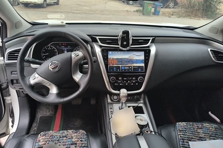 Used Nissan Murano 2021 2.5L XL Two-Wheel Drive Smart Connect Luxury Edition Center Console