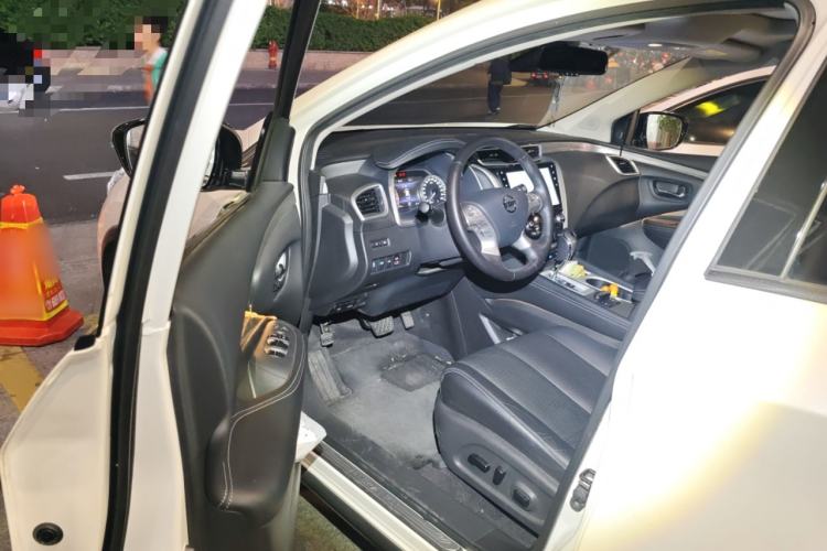 Used Nissan Murano 2021 2.5L XL Two-Wheel Drive Smart Connect Luxury Edition Driver Seat