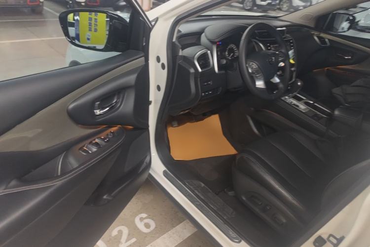 Used Nissan Murano 2021 2.5L XL Two-Wheel Drive Smart Connect Luxury Edition Driver Seat