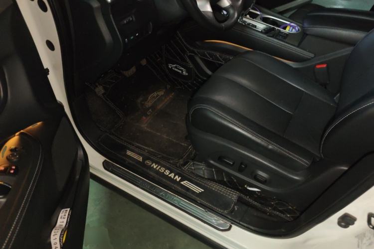 Used Nissan Murano 2021 2.5L XL Two-Wheel Drive Smart Connect Luxury Edition Driver Seat