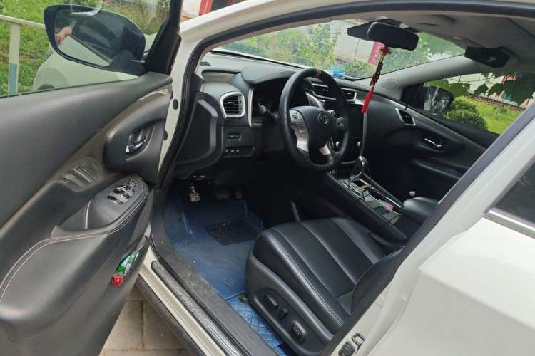 Used Nissan Murano 2021 2.5L XL Two-Wheel Drive Smart Connect Luxury Edition Driver Seat