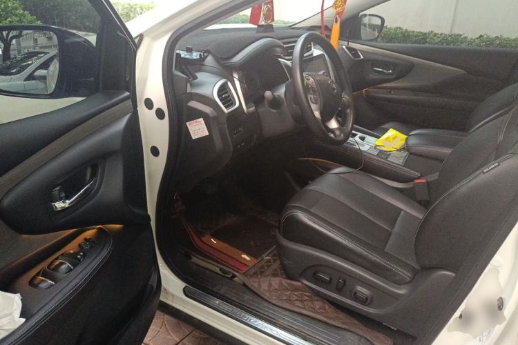 Used Nissan Murano 2021 2.5L XL Two-Wheel Drive Smart Connect Luxury Edition Driver Seat