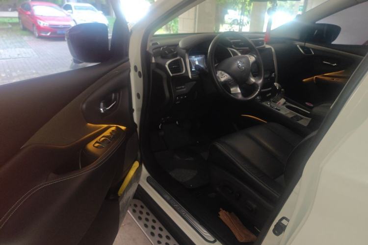 Used Nissan Murano 2021 2.5L XL Two-Wheel Drive Smart Connect Luxury Edition Driver Seat
