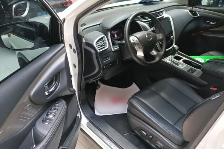 Used Nissan Murano 2021 2.5L XL Two-Wheel Drive Smart Connect Luxury Edition Driver Seat
