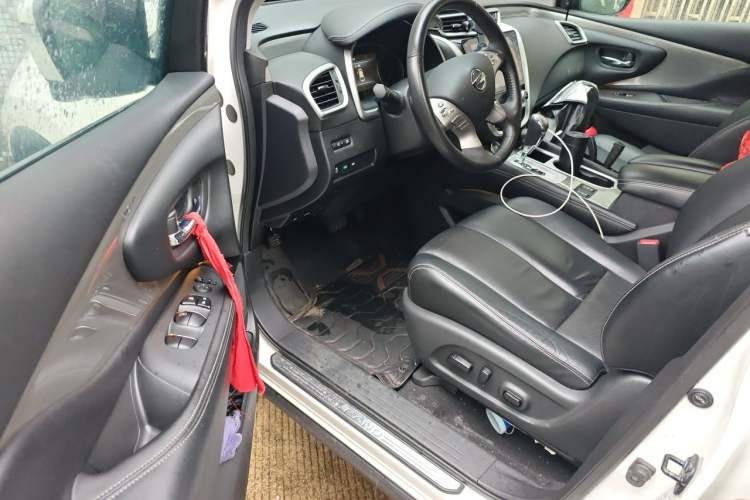 Used Nissan Murano 2021 2.5L XL Two-Wheel Drive Smart Connect Luxury Edition Driver Seat