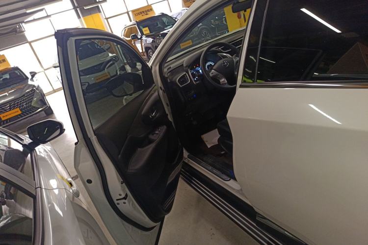 Used Nissan Murano 2021 2.5L XE Two-Wheel Drive Elite Edition Driver Seat