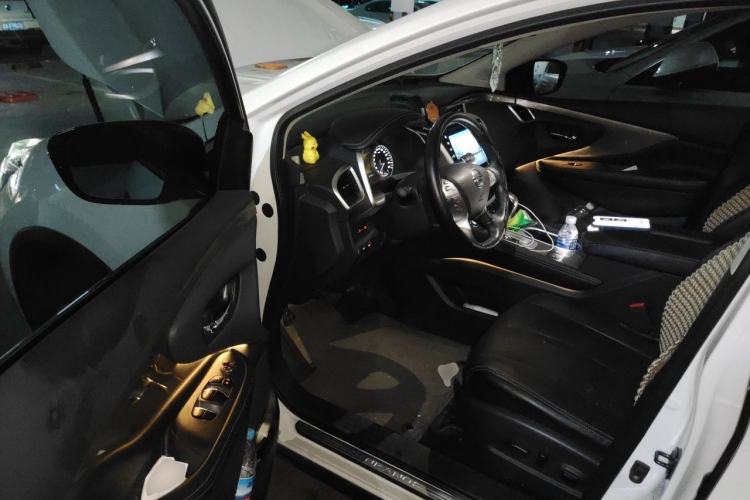 Used Nissan Murano 2021 2.5L XL Two-Wheel Drive Smart Connect Luxury Edition Driver Seat