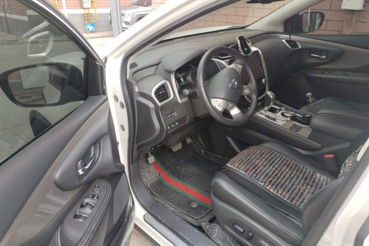 Used Nissan Murano 2021 2.5L XL Two-Wheel Drive Smart Connect Luxury Edition Driver Seat