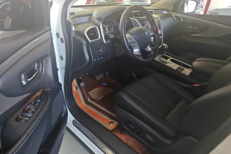 Used Nissan Murano 2021 2.5L XL Two-Wheel Drive Smart Connect Luxury Edition Driver Seat