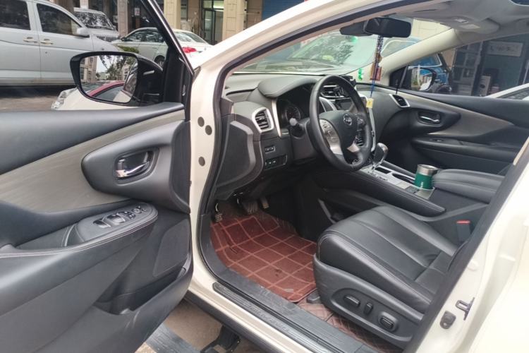 Used Nissan Murano 2021 2.5L XL Two-Wheel Drive Smart Connect Luxury Edition Driver Seat