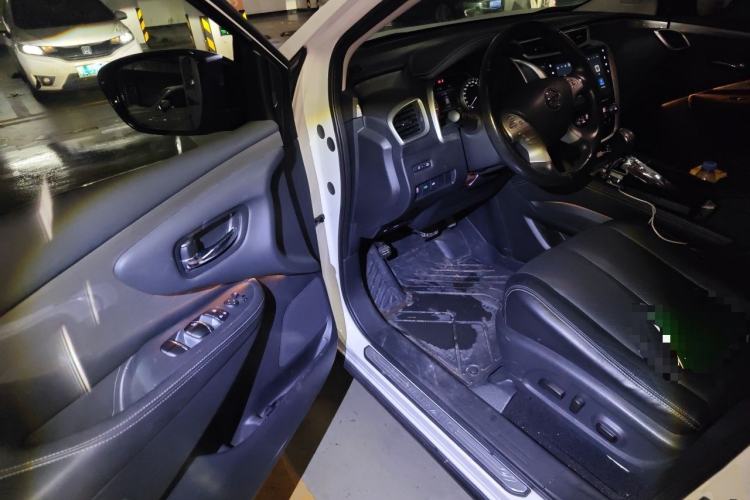 Used Nissan Murano 2021 2.5L XL Two-Wheel Drive Smart Connect Luxury Edition Driver Seat