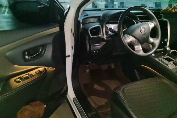 Used Nissan Murano 2021 2.5L XL Two-Wheel Drive Smart Connect Luxury Edition Driver Seat