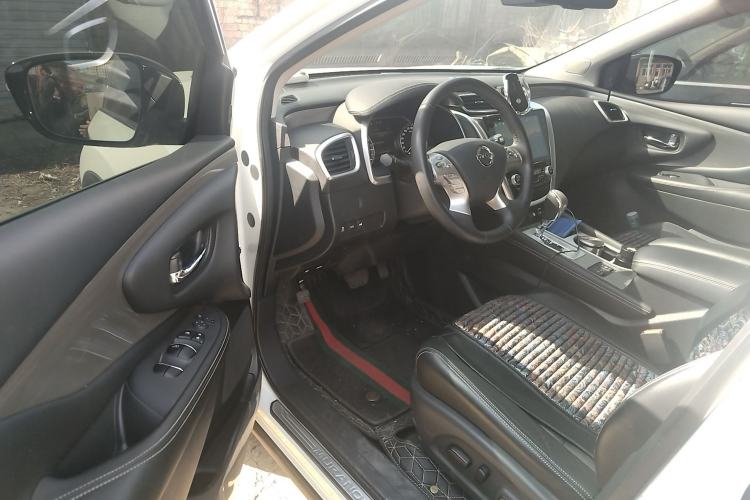 Used Nissan Murano 2021 2.5L XL Two-Wheel Drive Smart Connect Luxury Edition Driver Seat