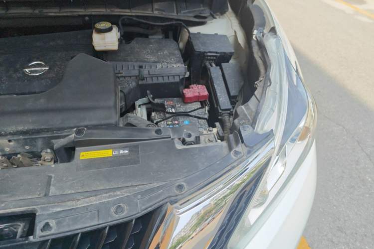 Used Nissan Murano 2021 2.5L XE Two-Wheel Drive Elite Edition Engine Bay Left