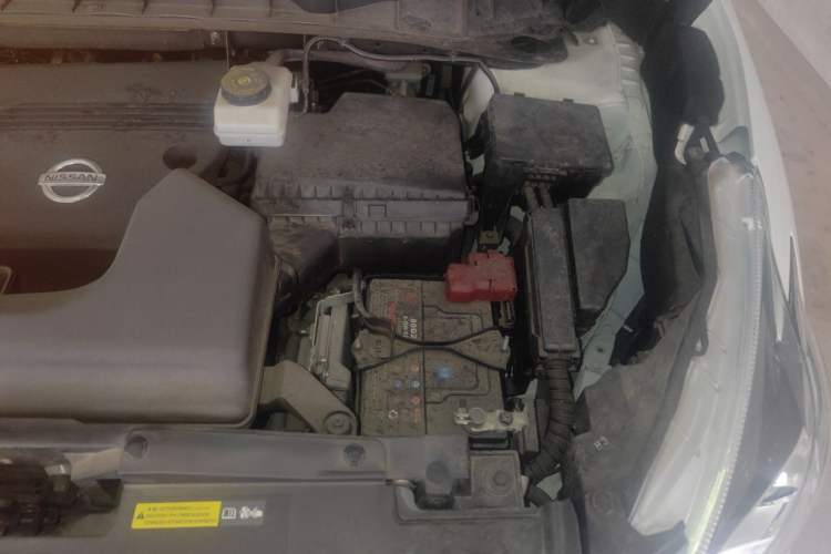 Used Nissan Murano 2021 2.5L XL Two-Wheel Drive Smart Connect Luxury Edition Engine Bay Left