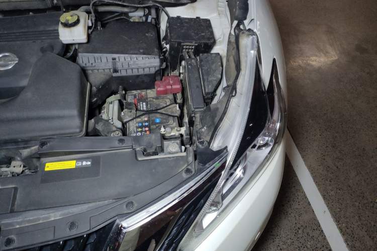 Used Nissan Murano 2021 2.5L XL Two-Wheel Drive Smart Connect Luxury Edition Engine Bay Left