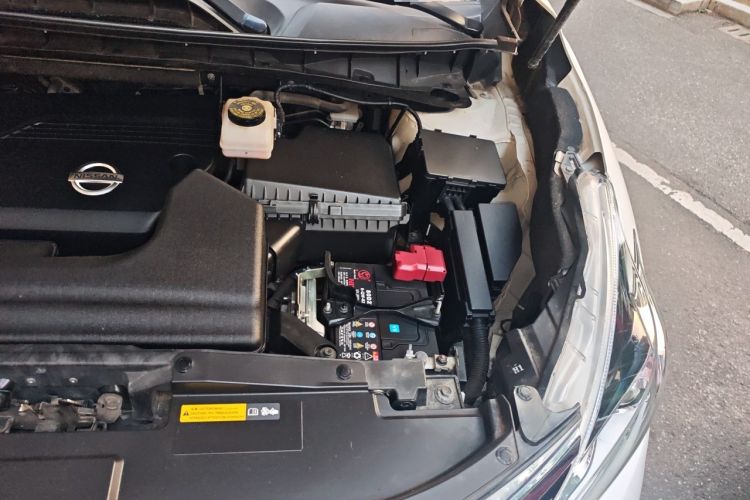 Used Nissan Murano 2021 2.5L XE Two-Wheel Drive Elite Edition Engine Bay Left