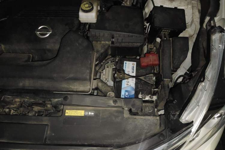 Used Nissan Murano 2021 2.5L XL Two-Wheel Drive Smart Connect Luxury Edition Engine Bay Left