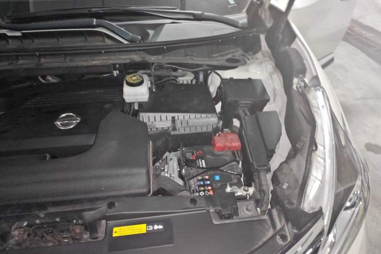 Used Nissan Murano 2021 2.5L XL Two-Wheel Drive Smart Connect Luxury Edition Engine Bay Left