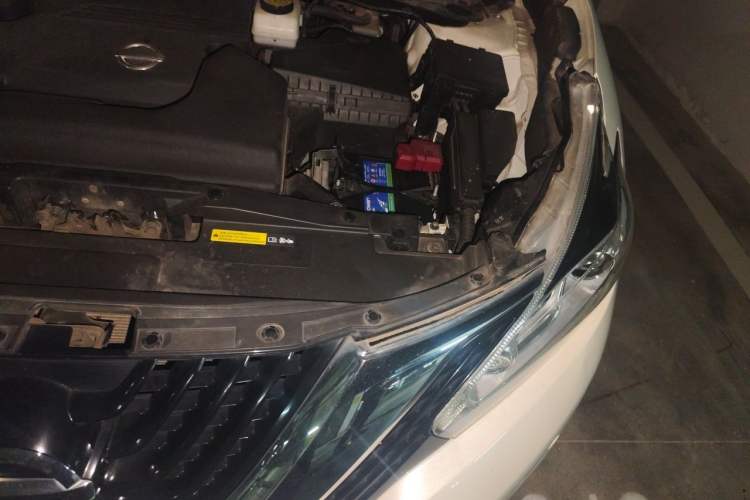 Used Nissan Murano 2021 2.5L XL Two-Wheel Drive Smart Connect Luxury Edition Engine Bay Left