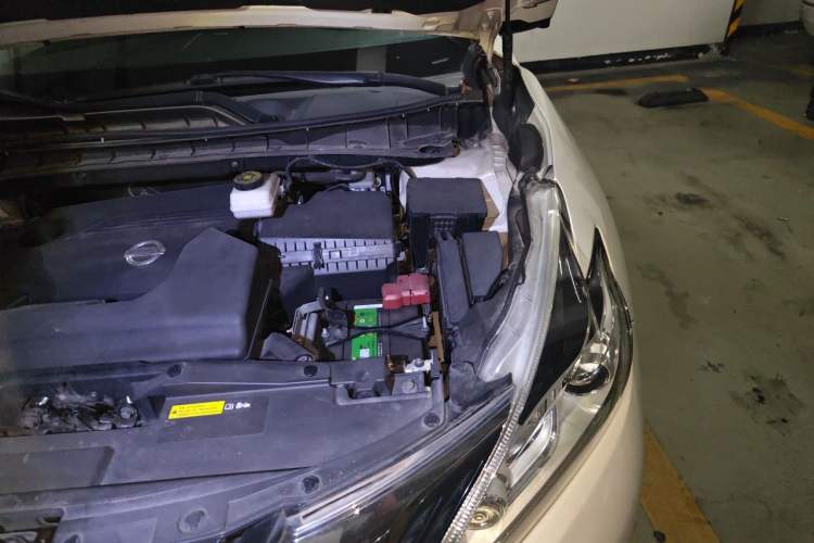 Used Nissan Murano 2021 2.5L XL Two-Wheel Drive Smart Connect Luxury Edition Engine Bay Left