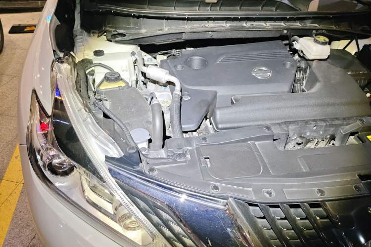 Used Nissan Murano 2021 2.5L XL Two-Wheel Drive Smart Connect Luxury Edition Engine Bay Right