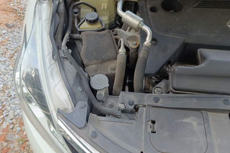 Used Nissan Murano 2021 2.5L XL Two-Wheel Drive Smart Connect Luxury Edition Engine Bay Right