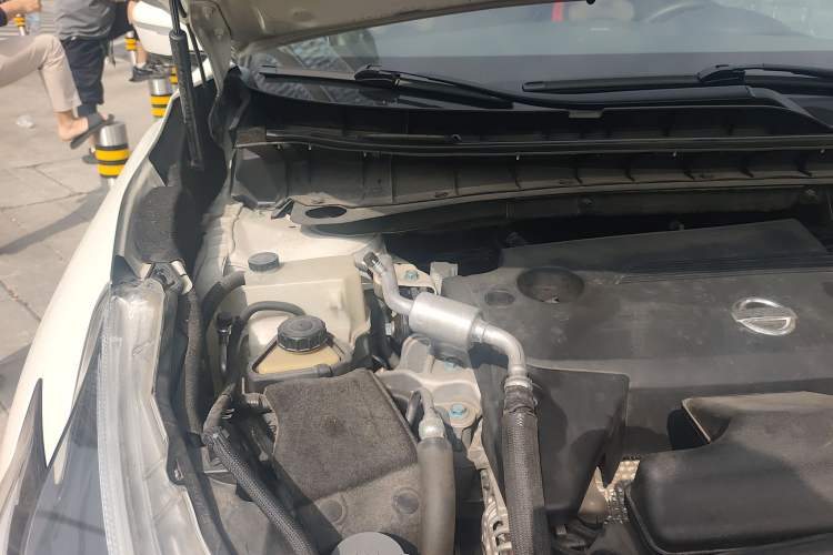 Used Nissan Murano 2021 2.5L XL Two-Wheel Drive Smart Connect Luxury Edition Engine Bay Right