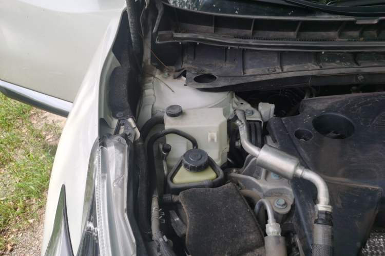 Used Nissan Murano 2021 2.5L XL Two-Wheel Drive Smart Connect Luxury Edition Engine Bay Right