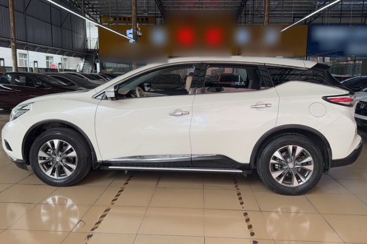 Used Nissan Murano 2021 2.5L XE Two-Wheel Drive Elite Edition Exterior 2