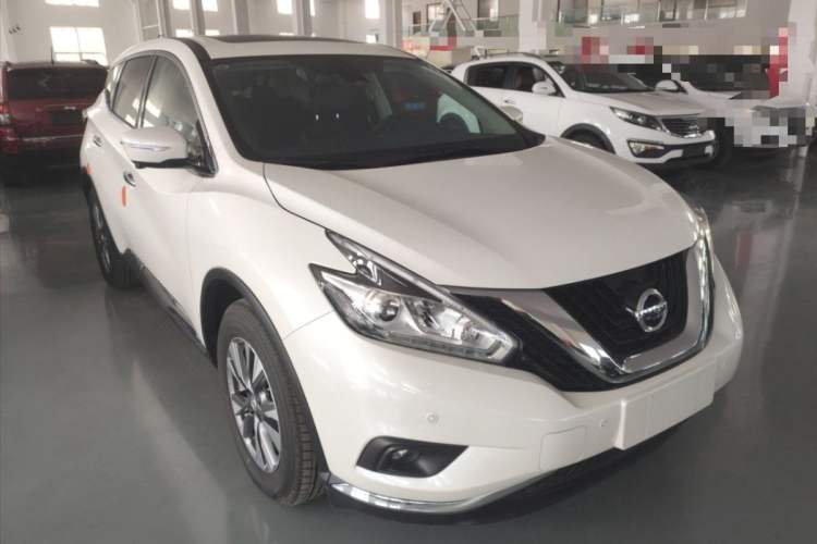 Used Nissan Murano 2021 2.5L XL Two-Wheel Drive Smart Connect Luxury Edition Exterior 2