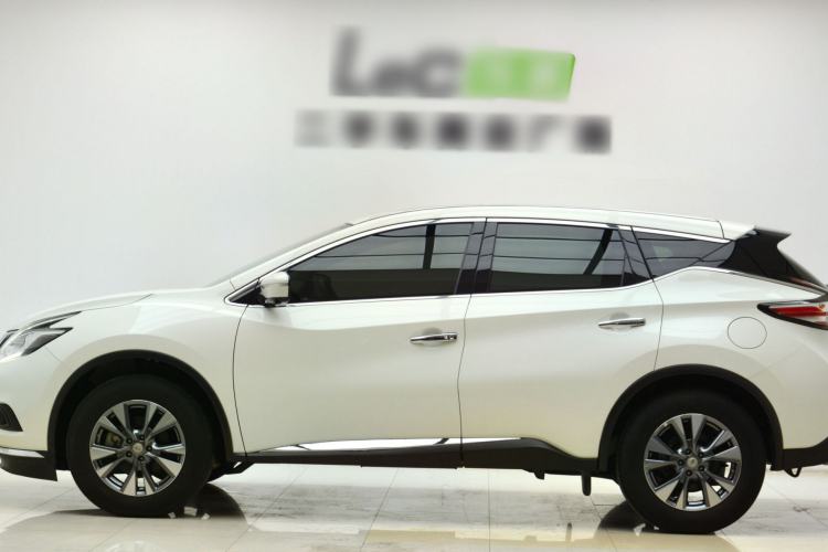 Used Nissan Murano 2021 2.5L XL Two-Wheel Drive Smart Connect Luxury Edition Exterior 2