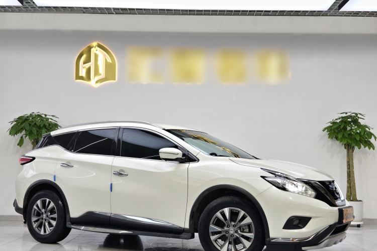 Used Nissan Murano 2021 2.5L XE Two-Wheel Drive Elite Edition Exterior 2