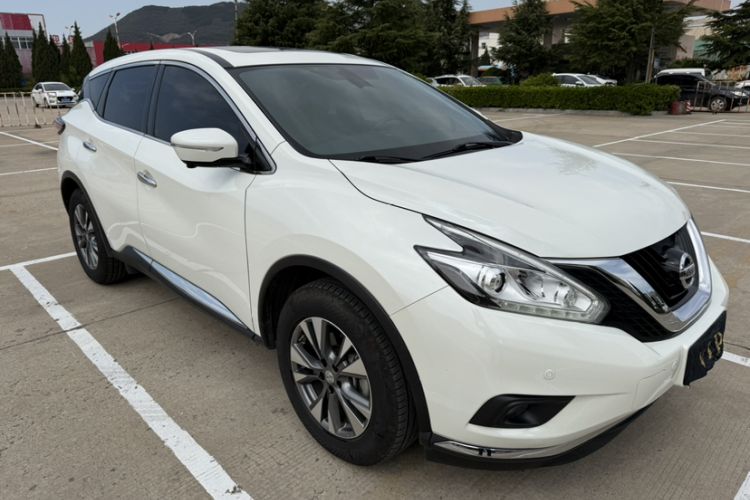 Used Nissan Murano 2021 2.5L XL Two-Wheel Drive Smart Connect Luxury Edition Exterior 2