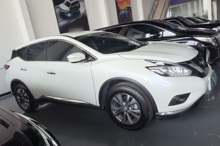 Used Nissan Murano 2021 2.5L XE Two-Wheel Drive Elite Edition Exterior 2