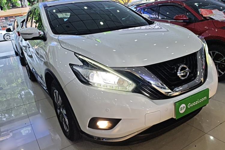 Used Nissan Murano 2021 2.5L XL Two-Wheel Drive Smart Connect Luxury Edition Exterior 2