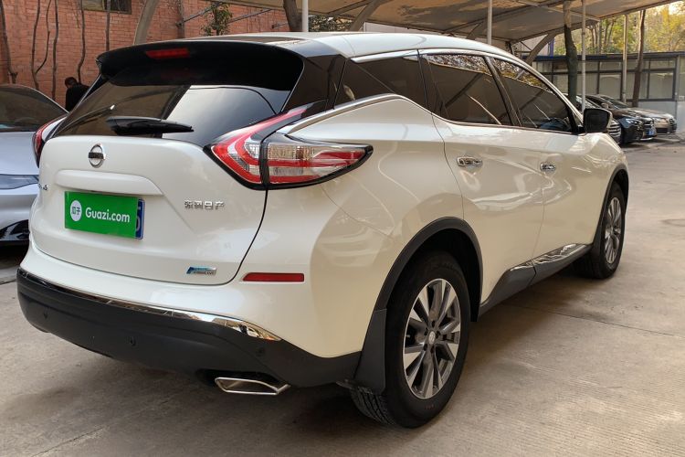 Used Nissan Murano 2021 2.5L XL Two-Wheel Drive Smart Connect Luxury Edition Exterior 3