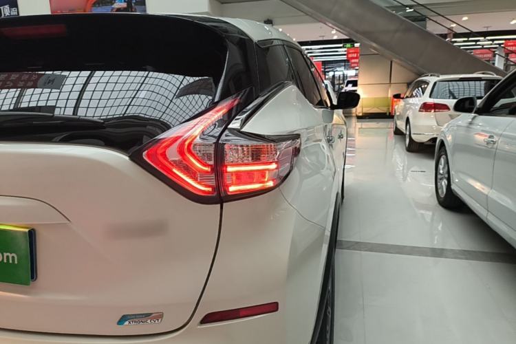 Used Nissan Murano 2021 2.5L XE Two-Wheel Drive Elite Edition Exterior 3
