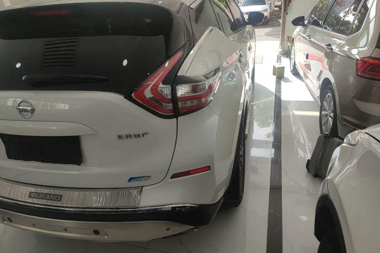 Used Nissan Murano 2021 2.5L XE Two-Wheel Drive Elite Edition Exterior 3