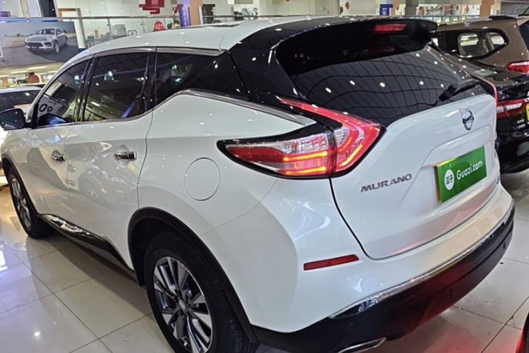 Used Nissan Murano 2021 2.5L XL Two-Wheel Drive Smart Connect Luxury Edition Exterior 3