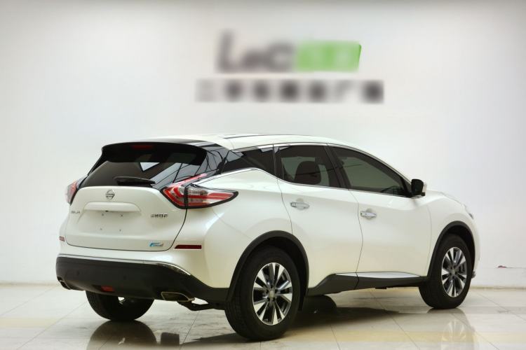 Used Nissan Murano 2021 2.5L XL Two-Wheel Drive Smart Connect Luxury Edition Exterior 4