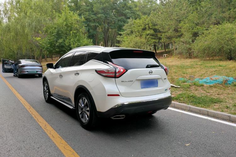 Used Nissan Murano 2021 2.5L XL Two-Wheel Drive Smart Connect Luxury Edition Exterior 4